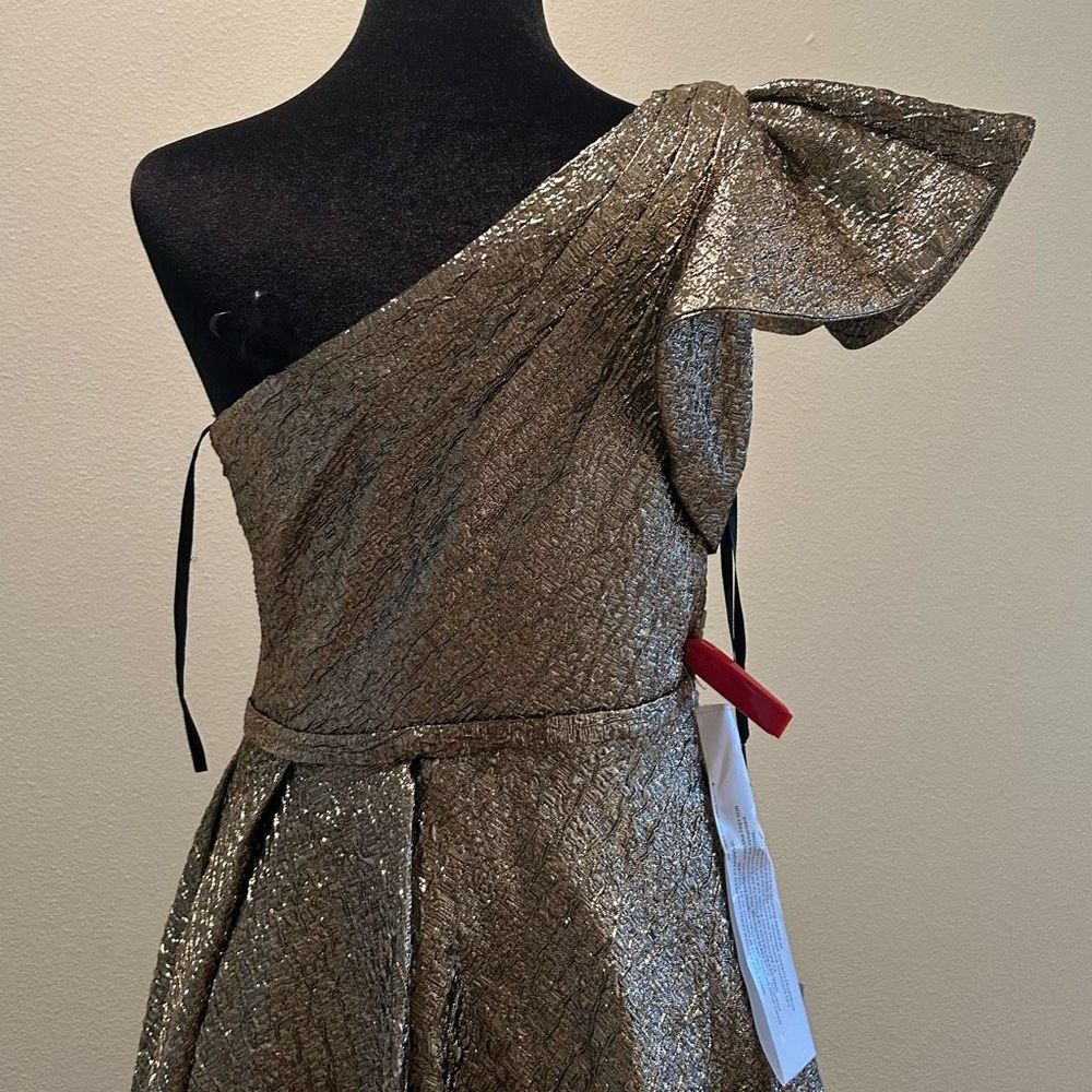 NWT Size Mac Duggal ONE-SHOULDER METALLIC BALLGOWN - Antique Bronze - Picture 13 of 16